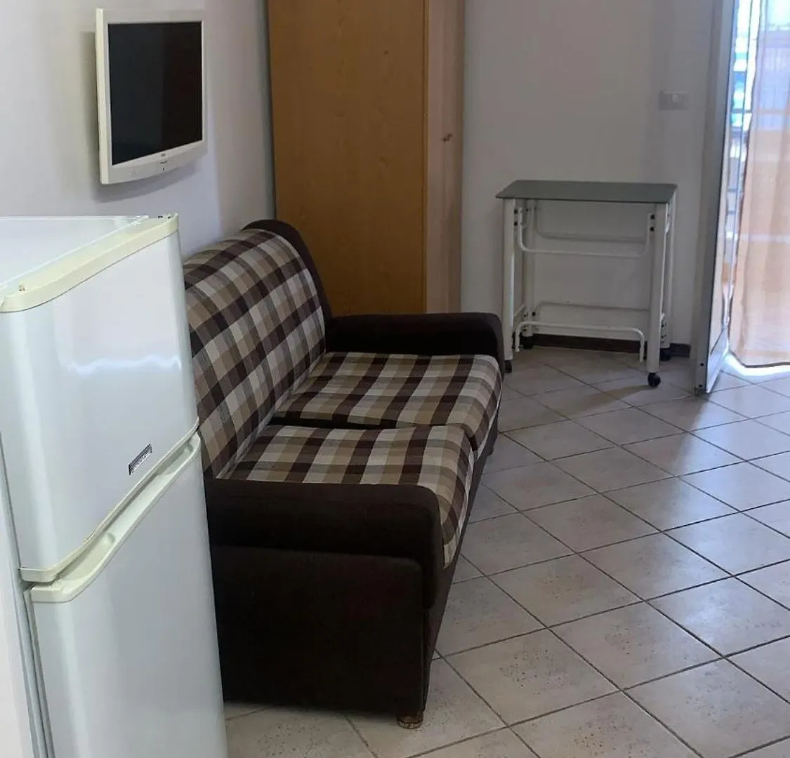 Home Rosal Schiso Beach Giardini Naxos 0*,