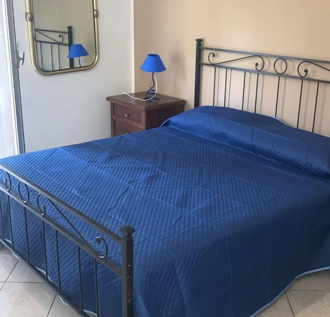 Home Rosal Schiso Beach Giardini Naxos Apartmán